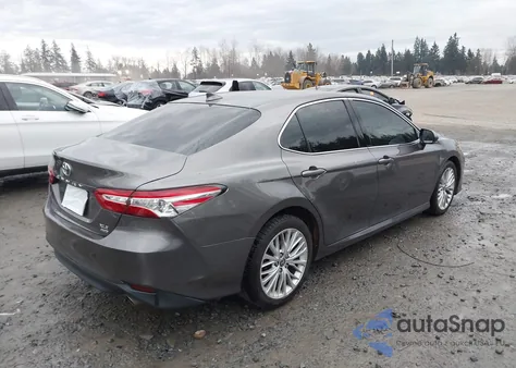 2020 Toyota Camry Xle Awd z USA, uszkodzony, nr VIN 4T1F11BK7LU011906